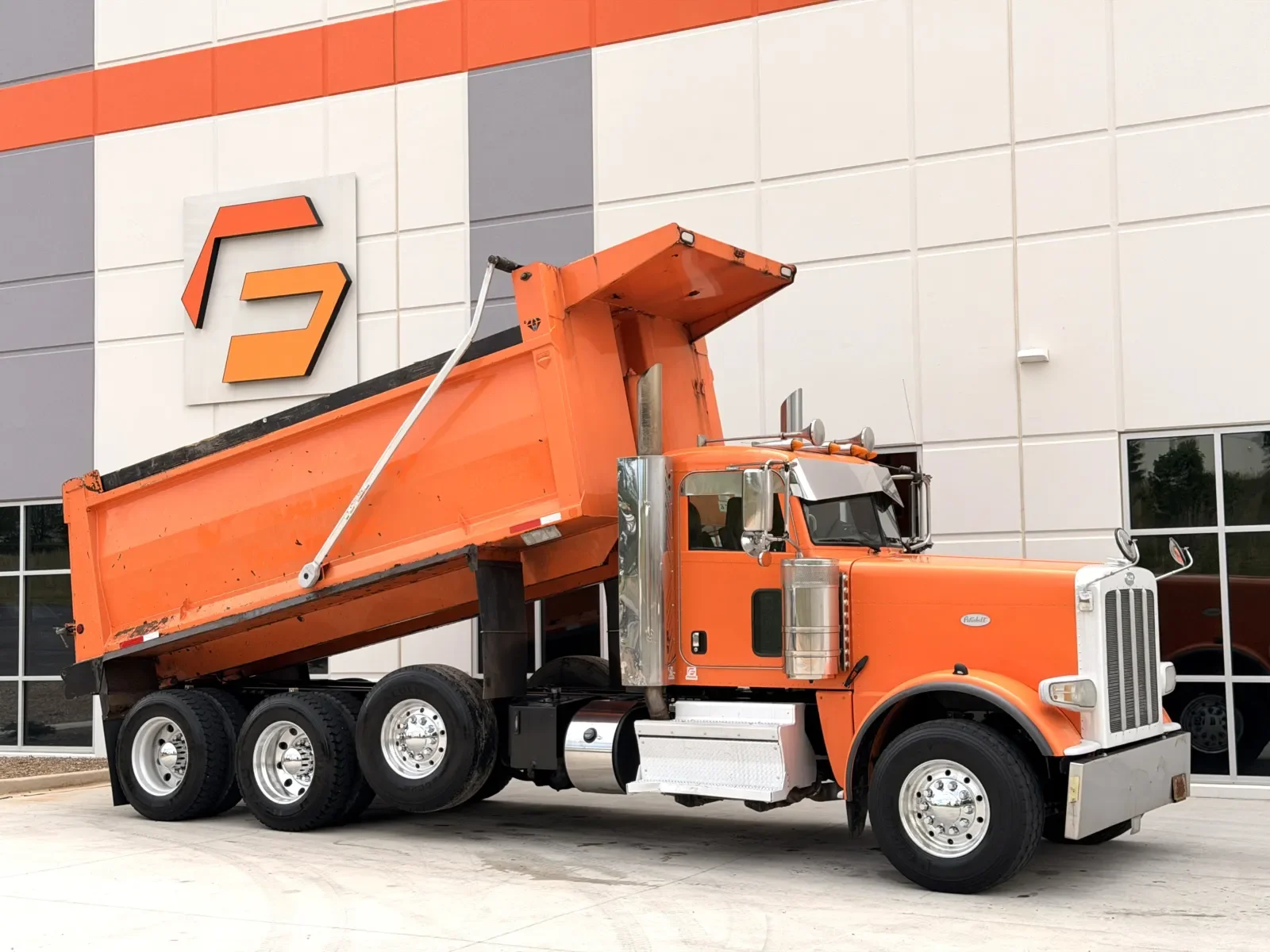 2018 Peterbilt 389 in Greer, SC