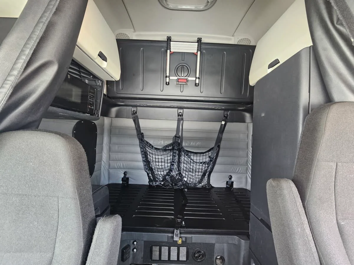 2022 Freightliner Cascadia in Orlando, FL — photo 8