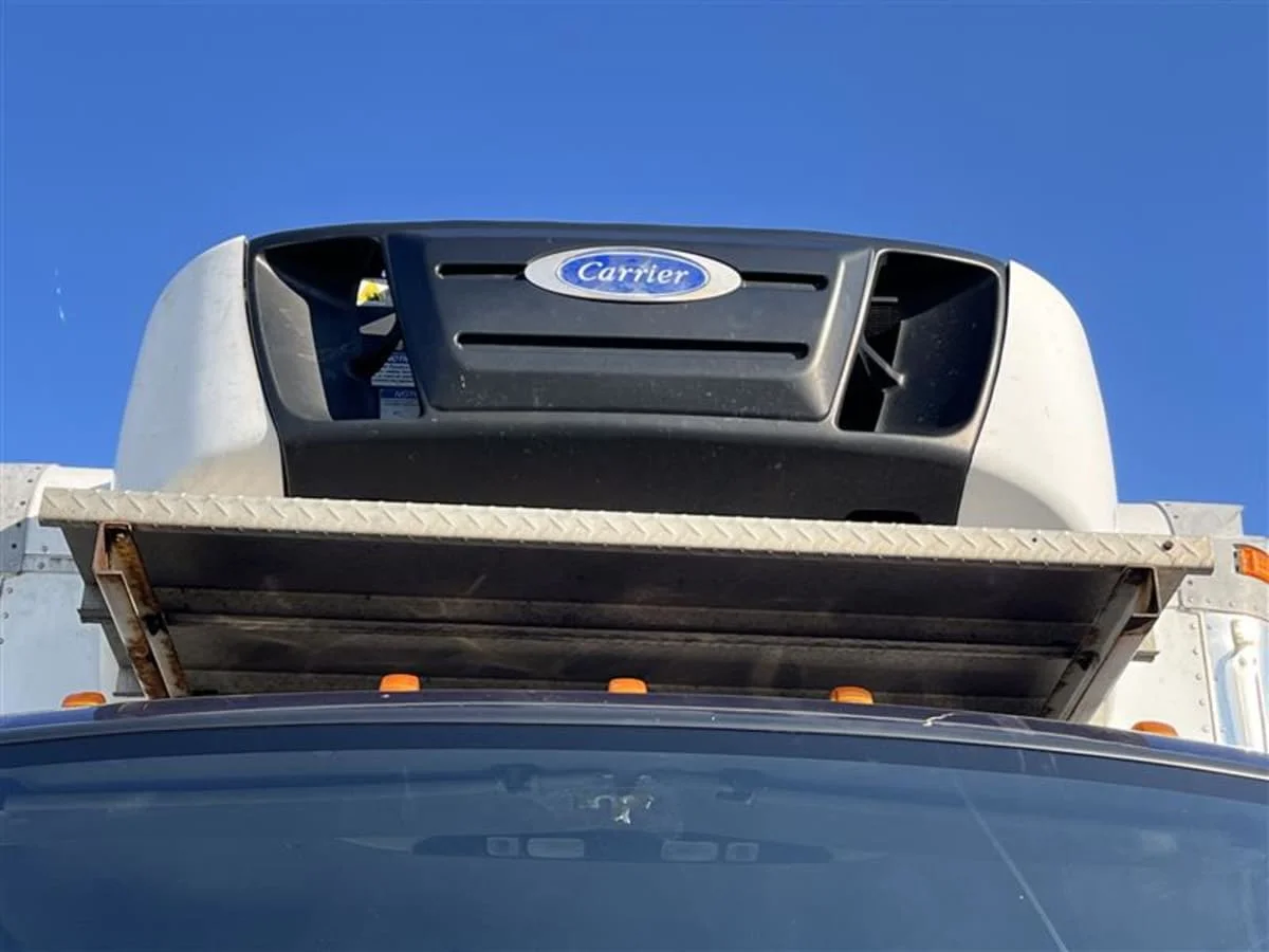 2017 Freightliner M2 106 - image 7