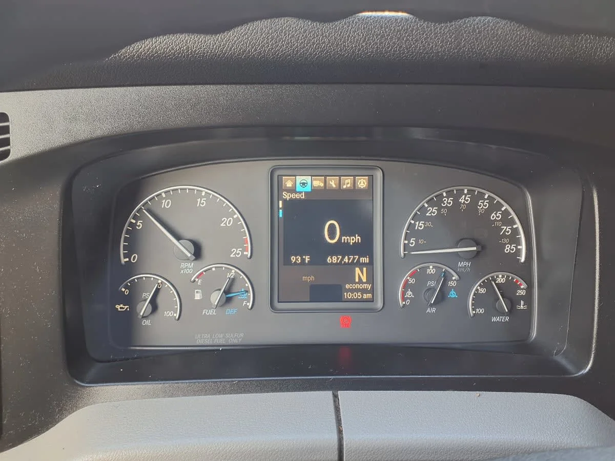 2022 Freightliner Cascadia in Davie, FL — photo 11