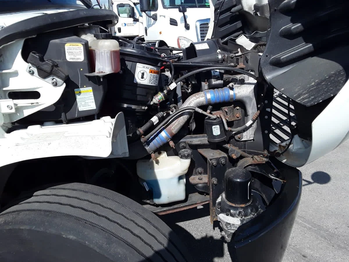 2016 Freightliner M2 106 - image 12