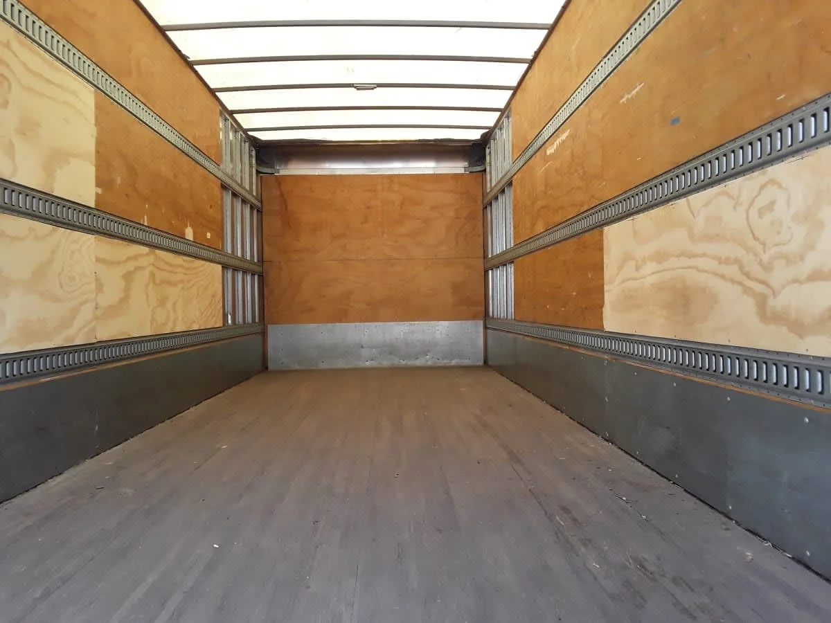 2016 Freightliner M2 106 - image 8