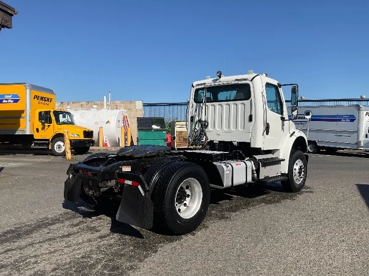 2017 Freightliner eM2 in Tacoma, WA — photo 7