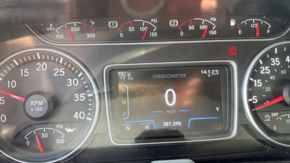 2021 International MV in Phoenix, AZ — photo 17