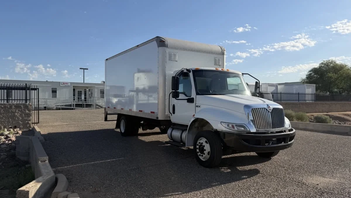 2021 International MV in Phoenix, AZ — photo 3
