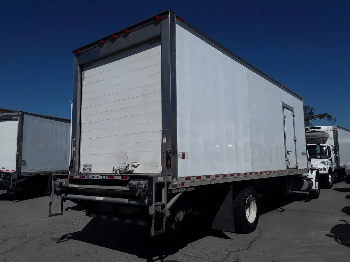 2019 International MV - image 4