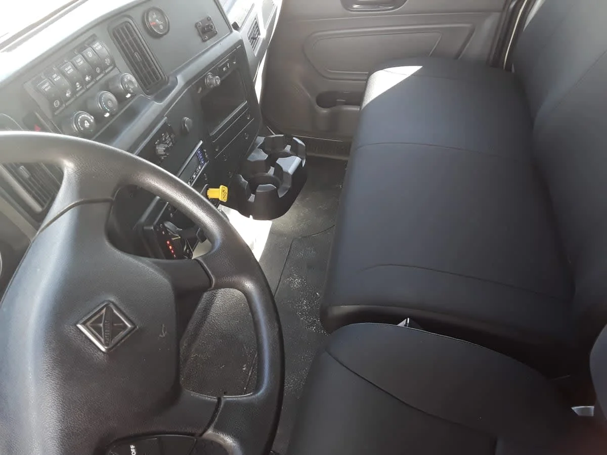 2019 International MV - image 8