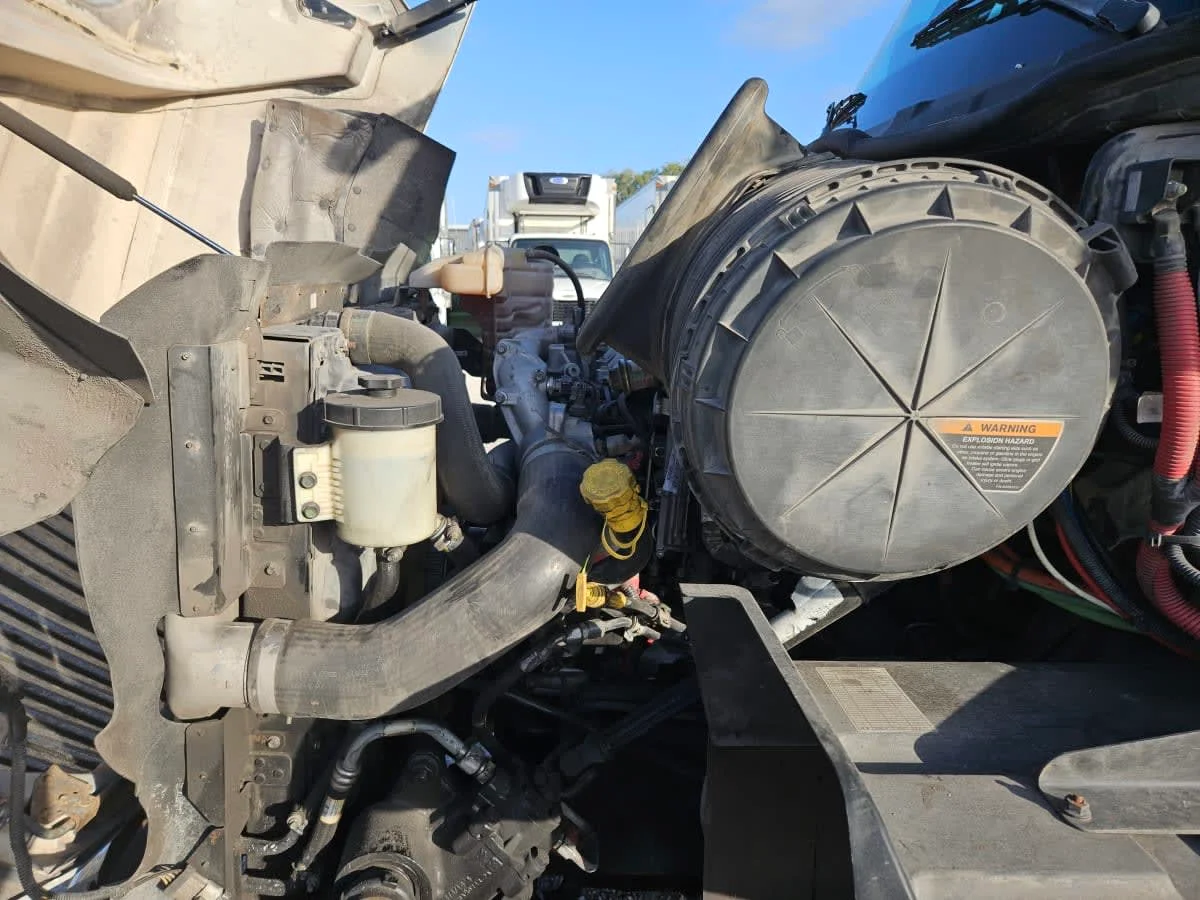 2019 International RH - image 8