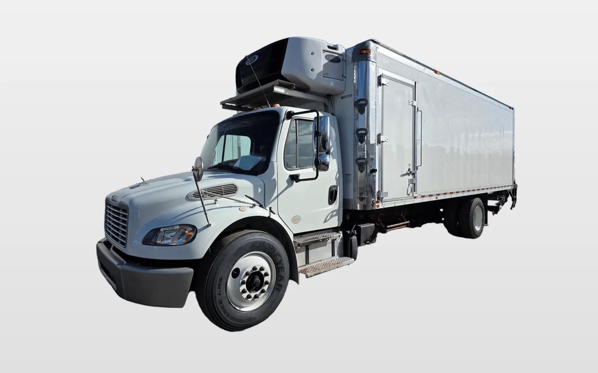 2017 Freightliner M2 106 - image 1