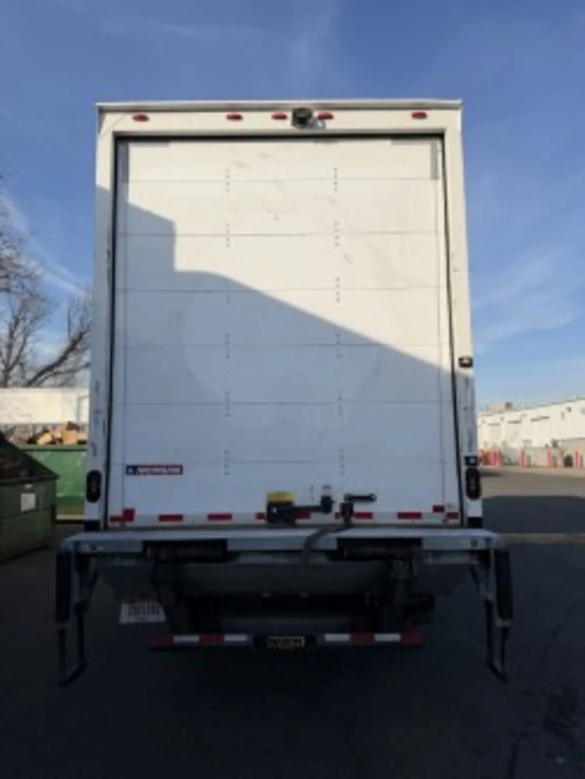 2017 Freightliner M2 106 in Farmingdale, NY — photo 4