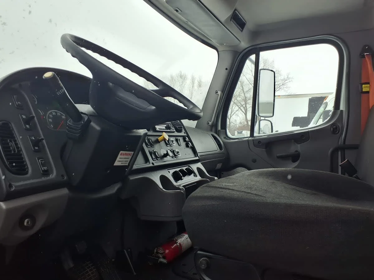 2019 Freightliner M2 106 in Taylor, MI — photo 7