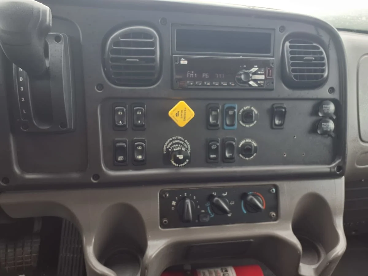 2019 Freightliner M2 106 in Taylor, MI — photo 11