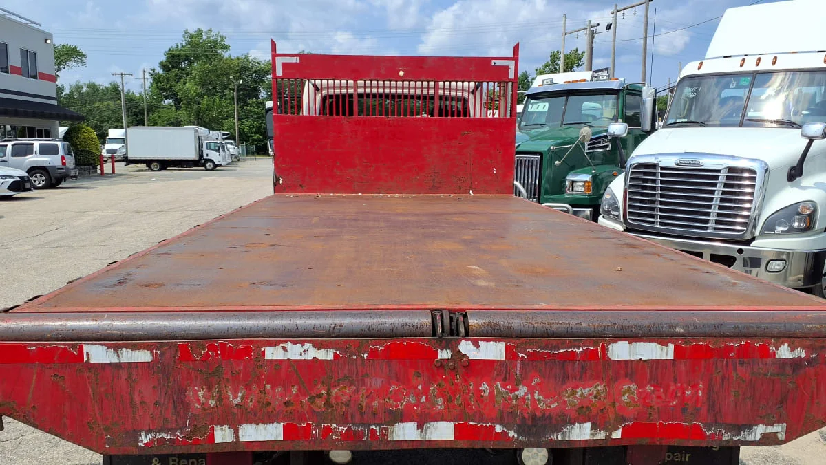 2018 Freightliner M2 106 in Warwick, RI — photo 8