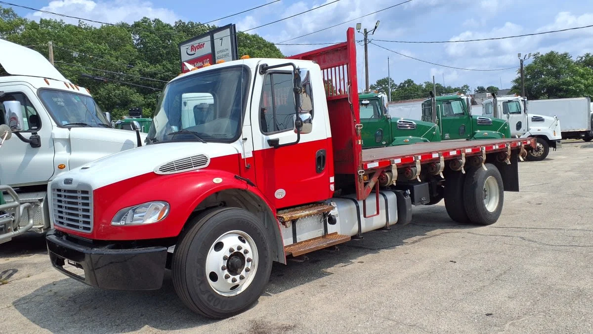2018 Freightliner M2 106