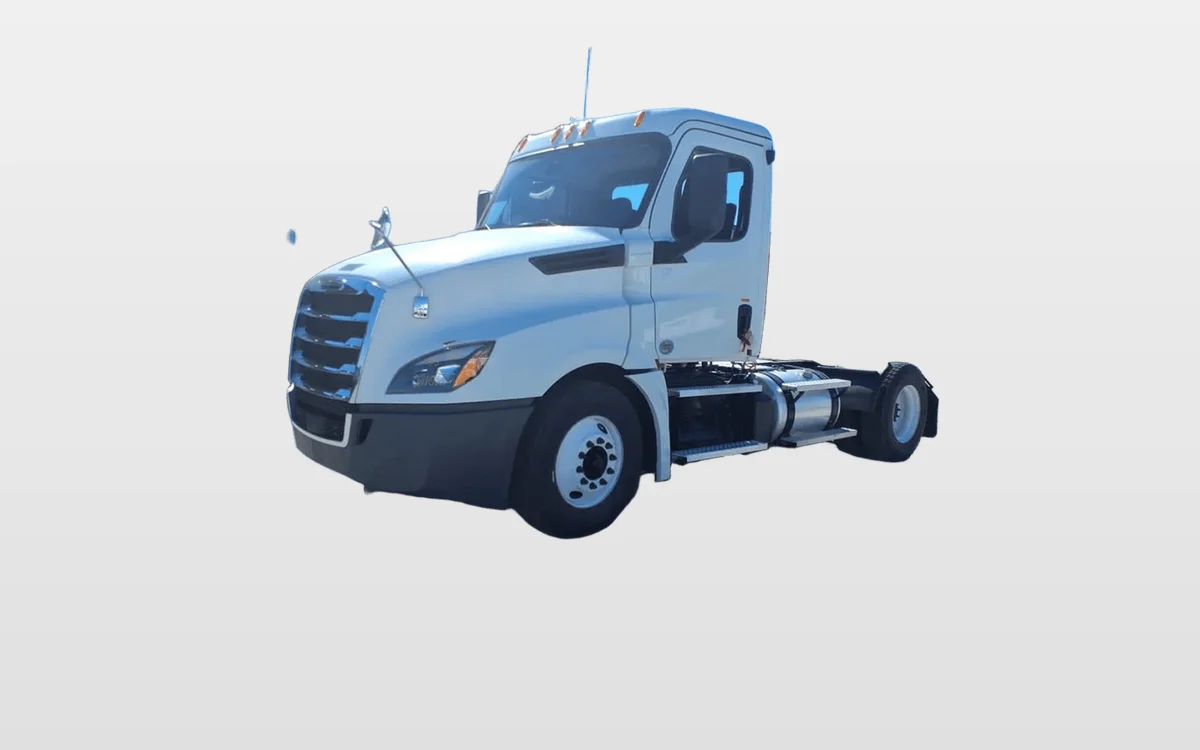 2020 Freightliner Cascadia - image 1