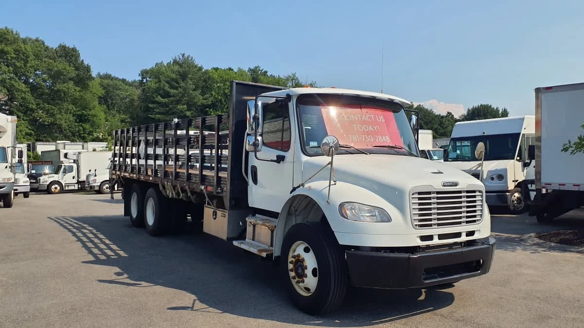 2020 Freightliner M2 106 in Norwood, MA — photo 3