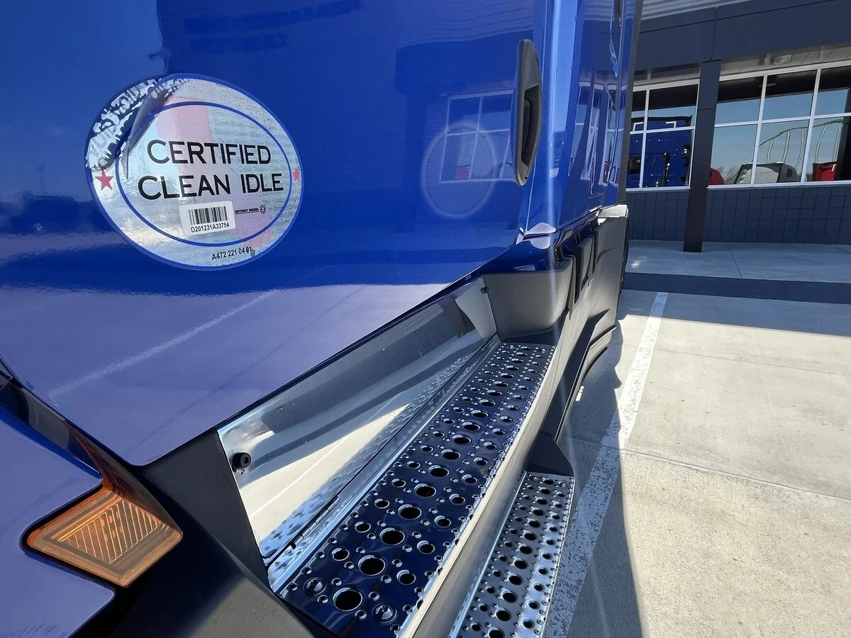 2022 Freightliner Cascadia - image 19