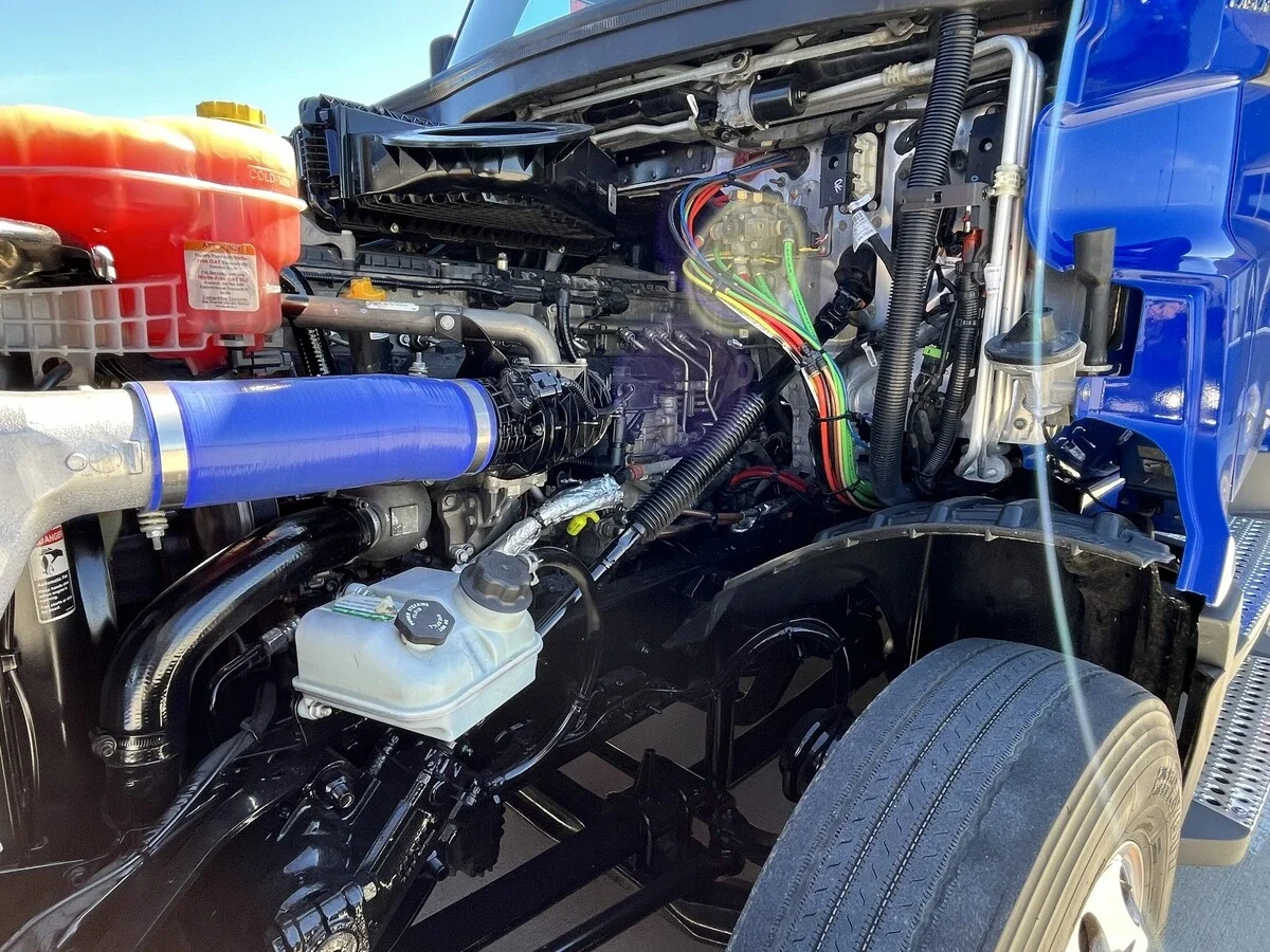 2022 Freightliner Cascadia - image 15