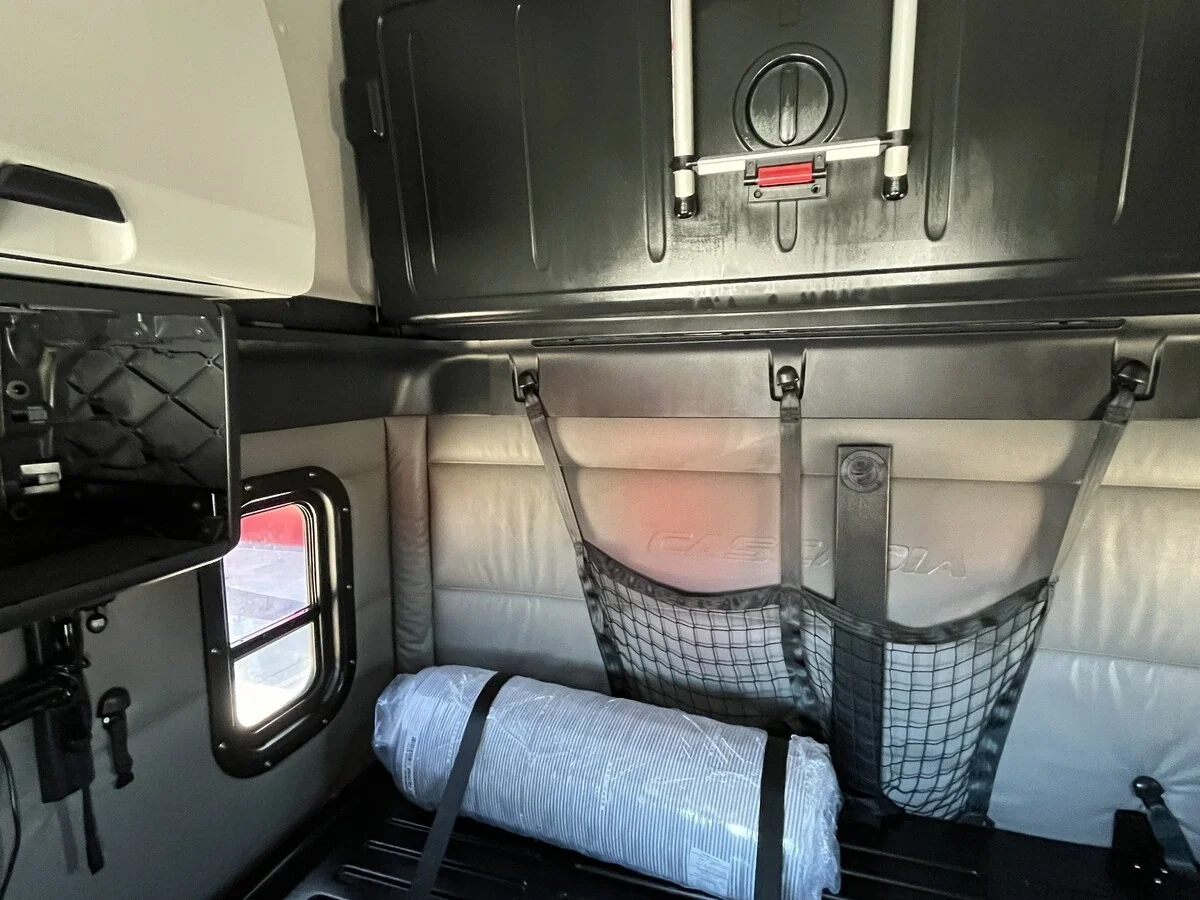 2022 Freightliner Cascadia - image 29