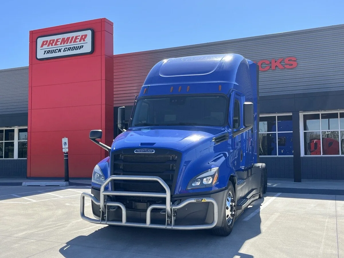 2022 Freightliner Cascadia in Kansas City, MO