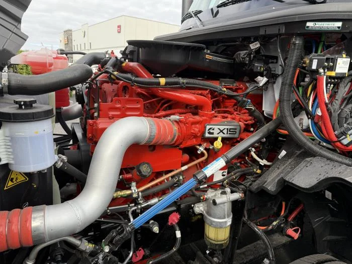 2026 International LT - image 13