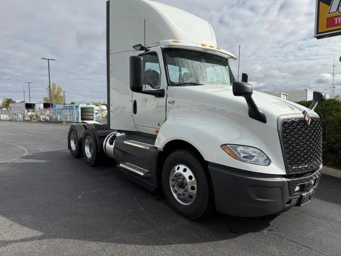 2026 International LT - image 4