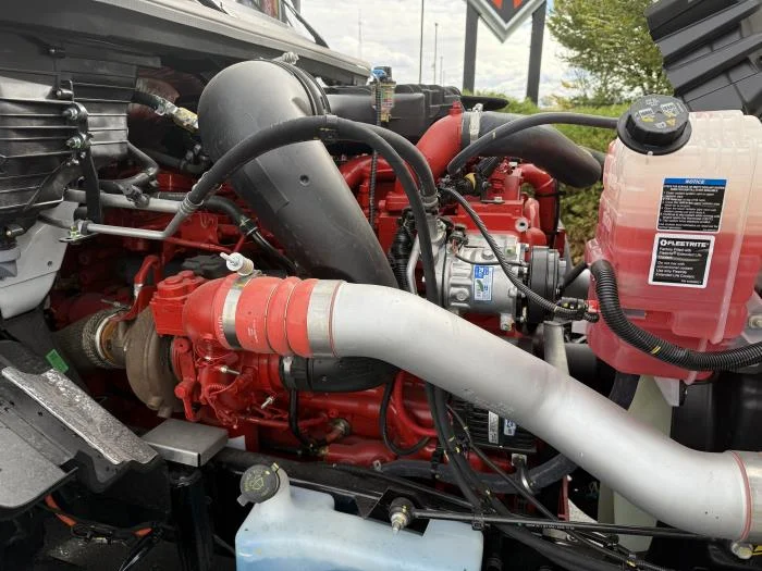 2026 International LT - image 11