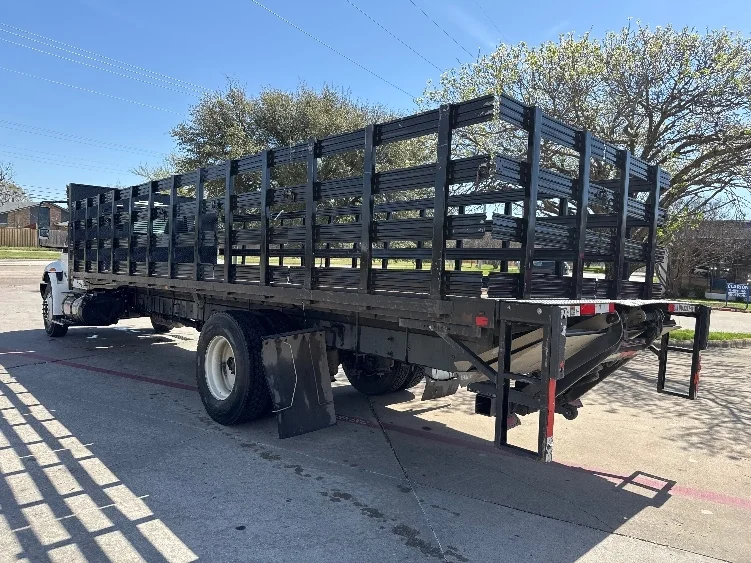 2019 International 4300 - image 6