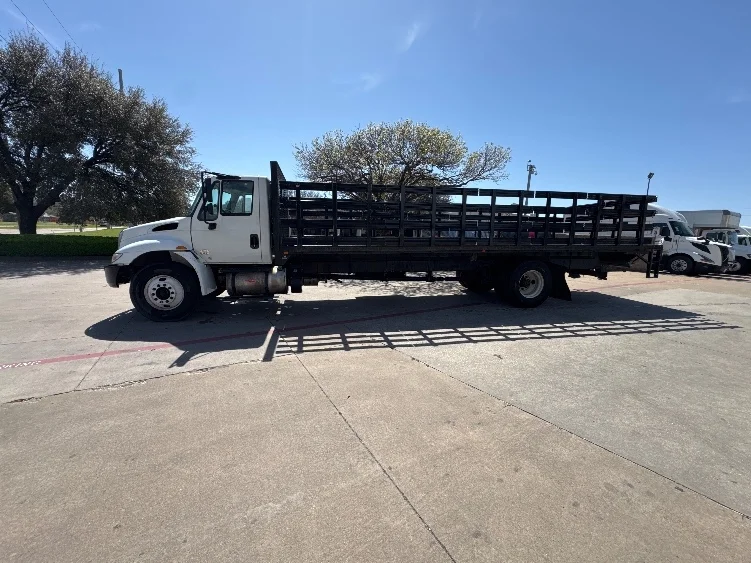 2019 International 4300 - image 4