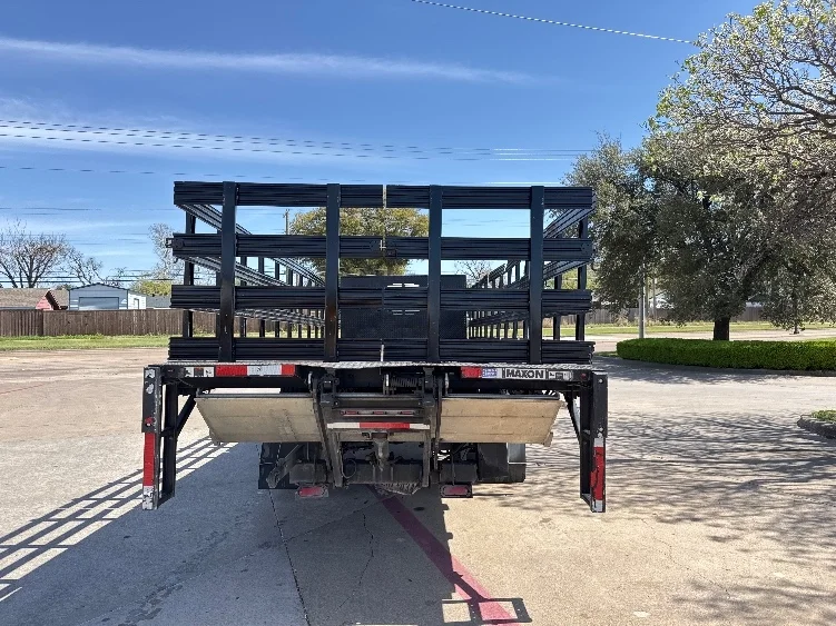 2019 International 4300 - image 7