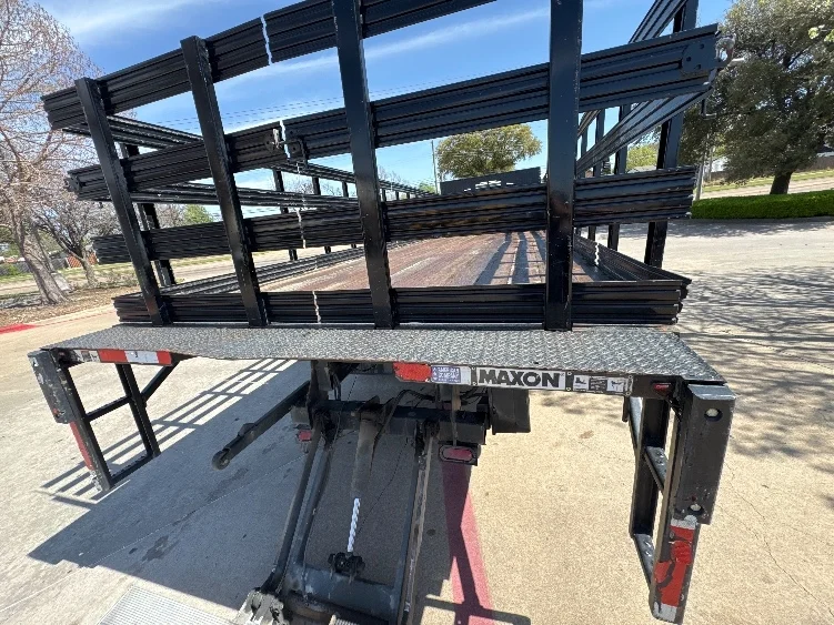 2019 International 4300 - image 9