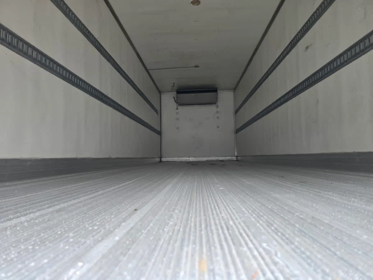 2019 International 4300 - image 9