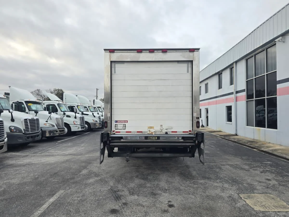 2019 International 4300 in Tampa, FL — photo 5