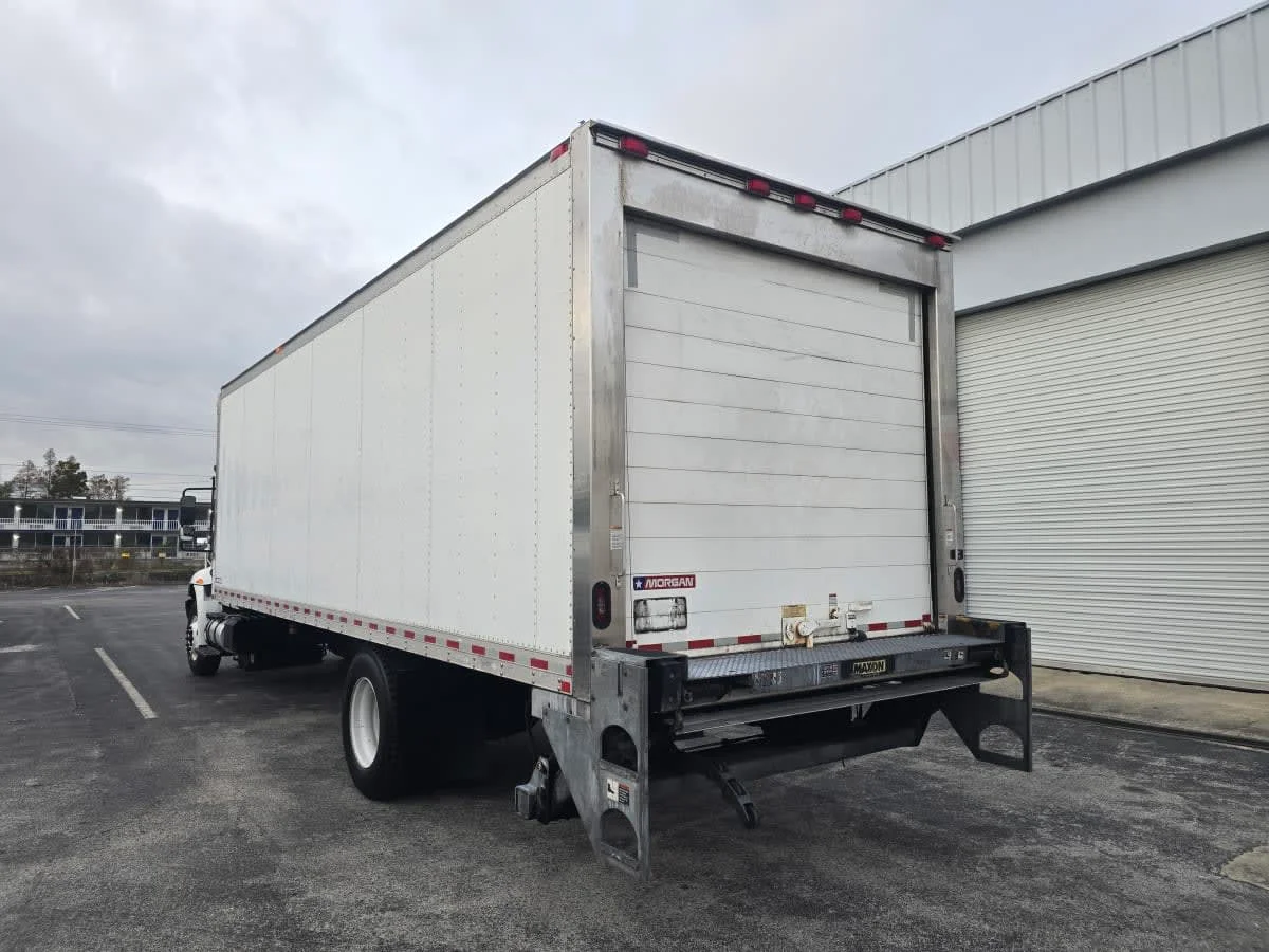 2019 International 4300 in Tampa, FL — photo 4
