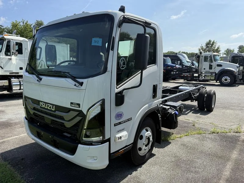 2025 Isuzu in Greensboro, NC — photo 3