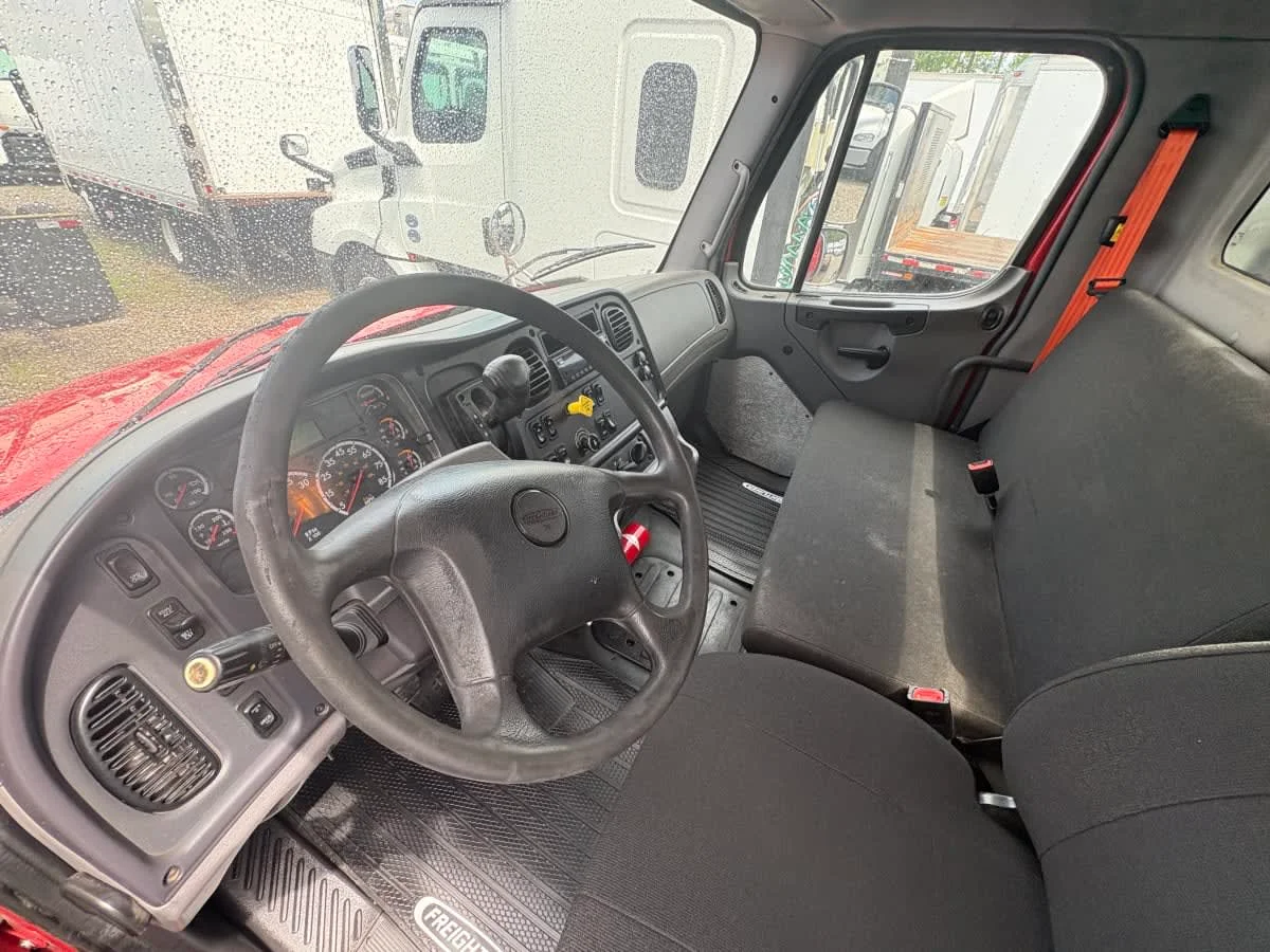 2019 Freightliner M2 106 in Ashland, VA — photo 7