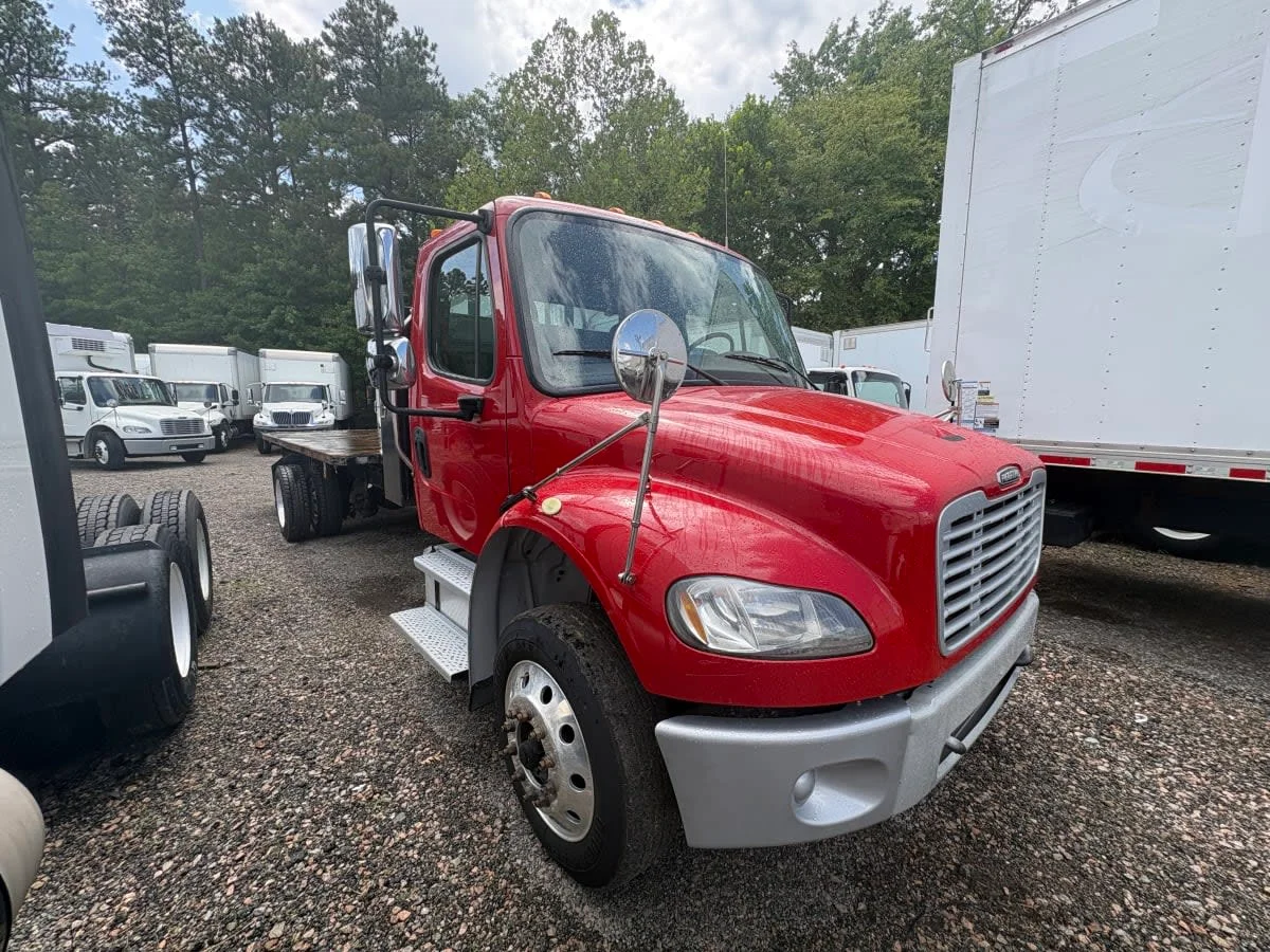 2019 Freightliner M2 106 in Ashland, VA — photo 3
