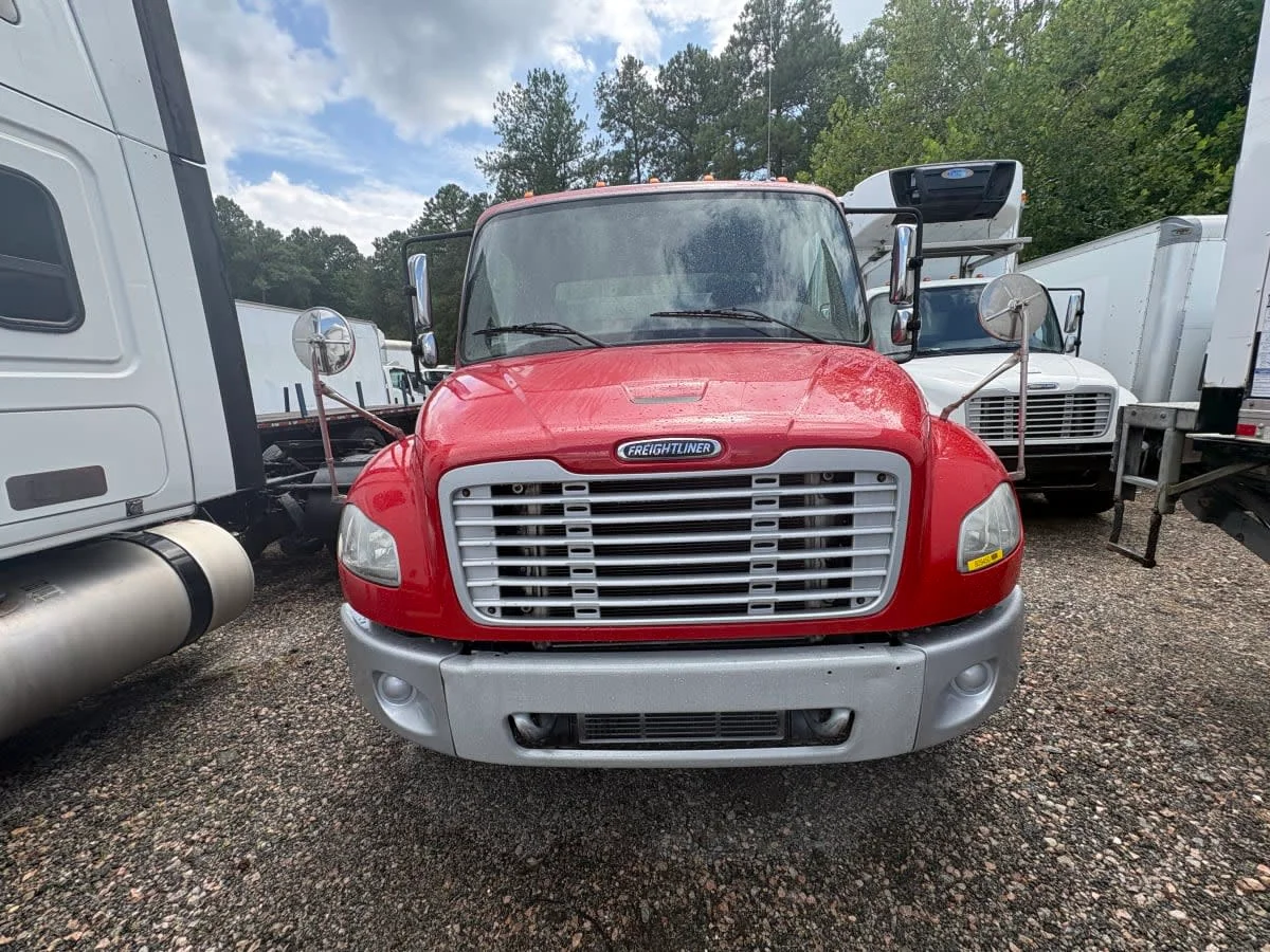 2019 Freightliner M2 106 in Ashland, VA — photo 2