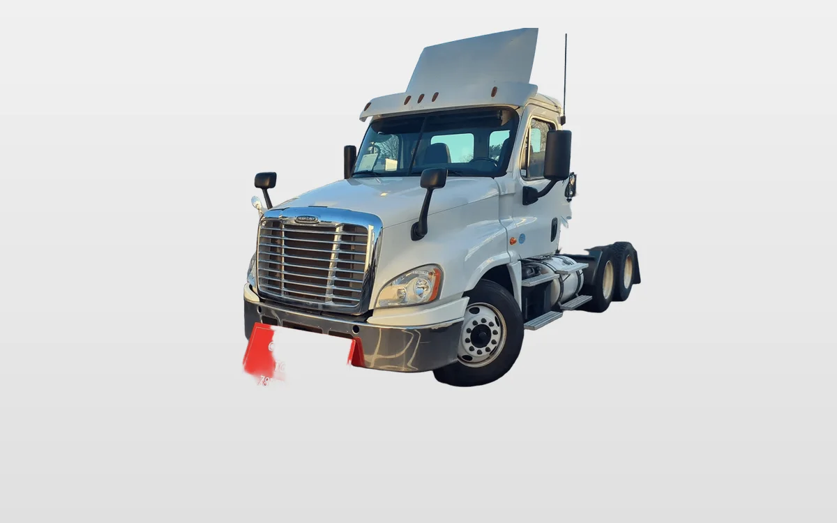 2019 Freightliner Cascadia - image 1