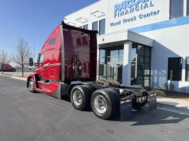 2023 Kenworth T680 - image 5