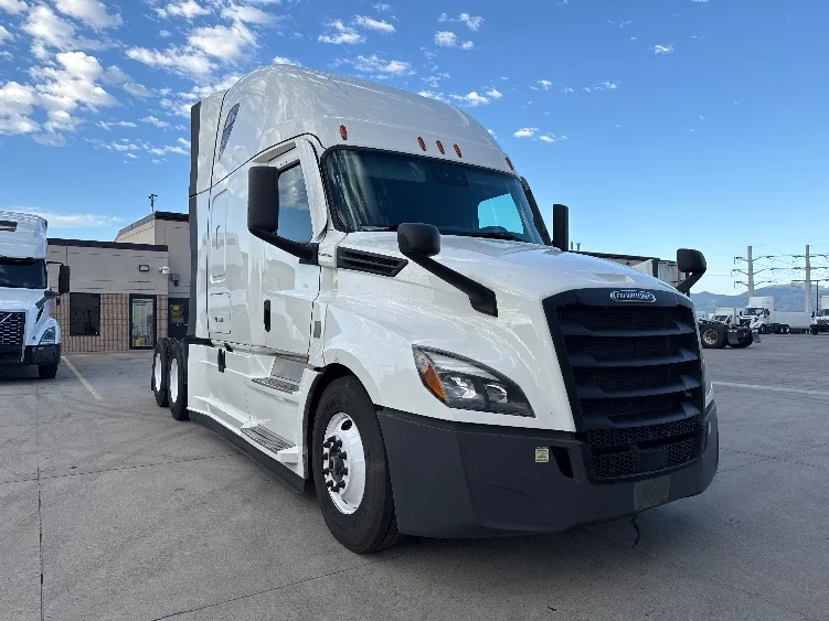 2024 Freightliner Cascadia