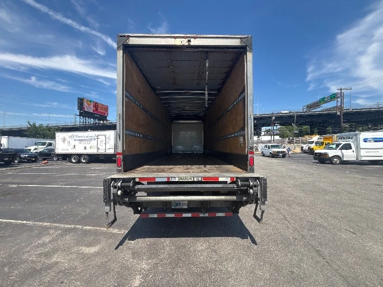 2019 Freightliner eM2 in North Bergen, NJ — photo 8