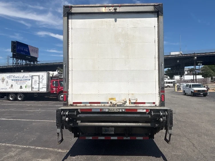 2019 Freightliner eM2 in North Bergen, NJ — photo 7
