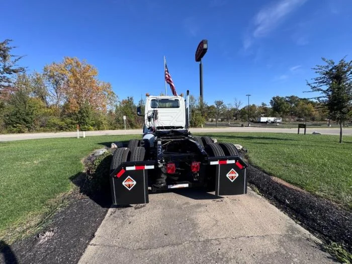 2026 International HX - image 8