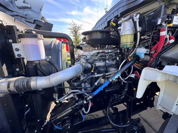 2026 International HX - image 12