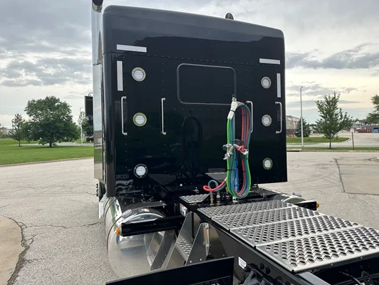 2027 Kenworth W900 in Olathe, KS — photo 8