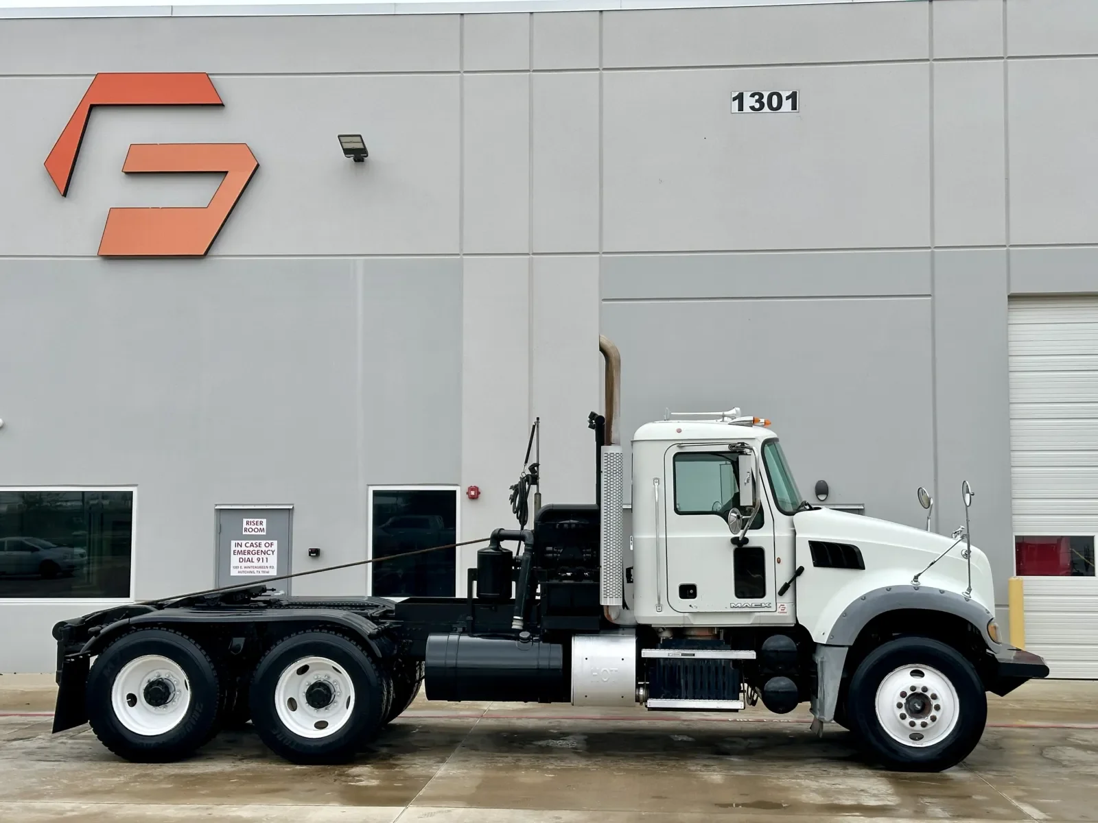 2012 Mack Granite in Hutchins, TX — photo 3
