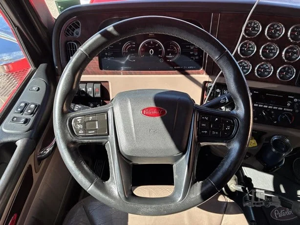 2023 Peterbilt 389 - image 37