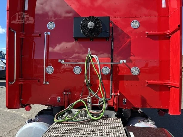 2023 Peterbilt 389 - image 27