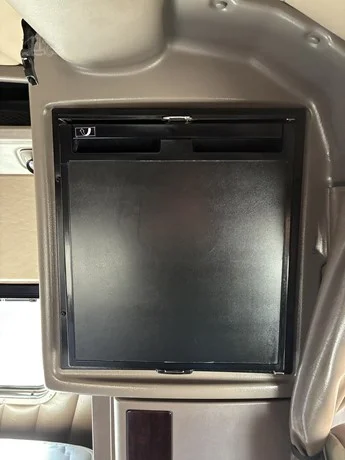 2023 Peterbilt 389 - image 46